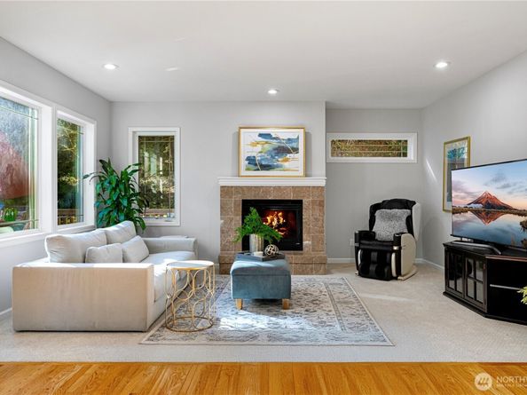 17955 SE 60th Street, Bellevue WA 98006
