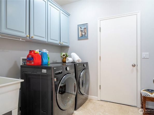 17955 SE 60th Street, Bellevue WA 98006