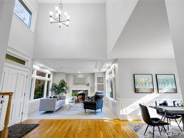 17955 SE 60th Street, Bellevue WA 98006