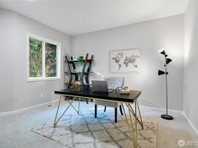 17955 SE 60th Street, Bellevue WA 98006
