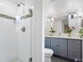 11527 113th Place Ne, Kirkland WA 98033