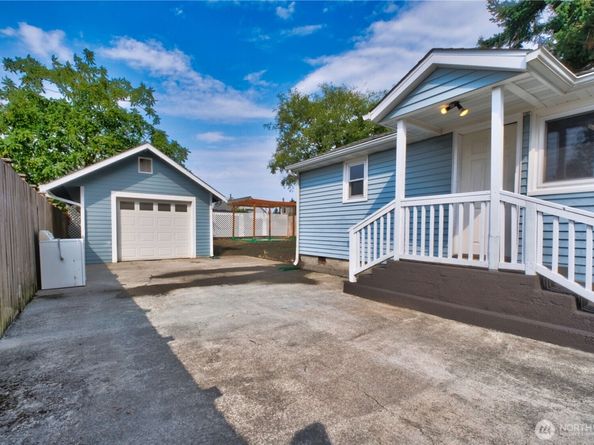 13443 7th Avenue S, Burien WA 98168