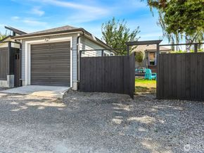 2617 32nd Avenue W, Seattle WA 98199