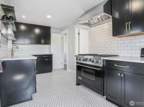 2617 32nd Avenue W, Seattle WA 98199