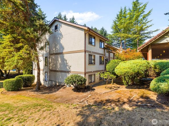 17425 119th Lane SE D30, Renton WA 98058