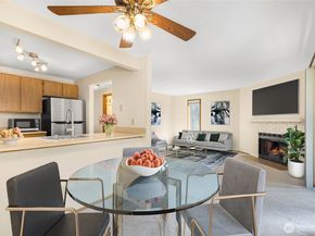 17425 119th Lane SE D30, Renton WA 98058
