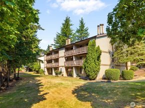 17425 119th Lane SE D30, Renton WA 98058