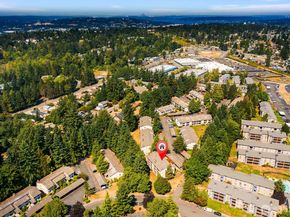17425 119th Lane SE D30, Renton WA 98058