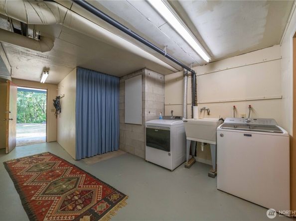 16009 81st Place NE, Kenmore WA 98028