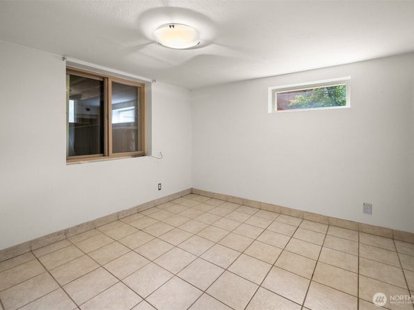 6638 Corson Avenue S, Seattle WA 98108