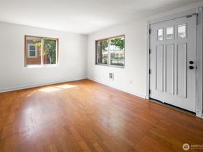 6638 Corson Avenue S, Seattle WA 98108