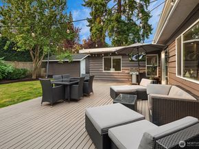 1413 100th Avenue NE, Bellevue WA 98004