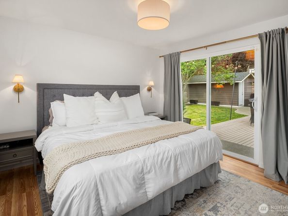 1413 100th Avenue NE, Bellevue WA 98004