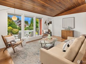 1413 100th Avenue NE, Bellevue WA 98004