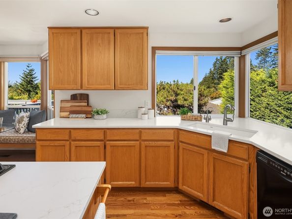 14933 73rd Avenue NE, Kenmore WA 98028