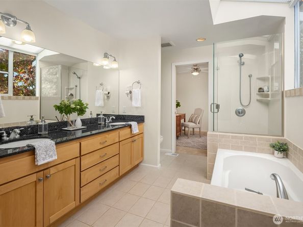 14933 73rd Avenue NE, Kenmore WA 98028