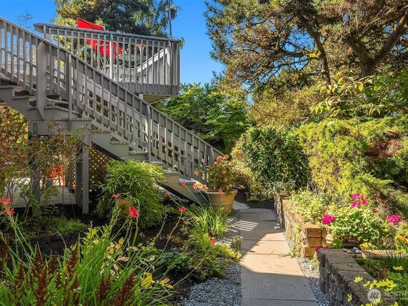 14933 73rd Avenue NE, Kenmore WA 98028
