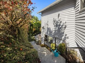 14933 73rd Avenue NE, Kenmore WA 98028