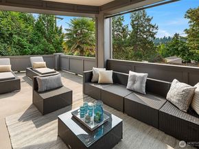 2246 81st Avenue SE, Mercer Island WA 98040