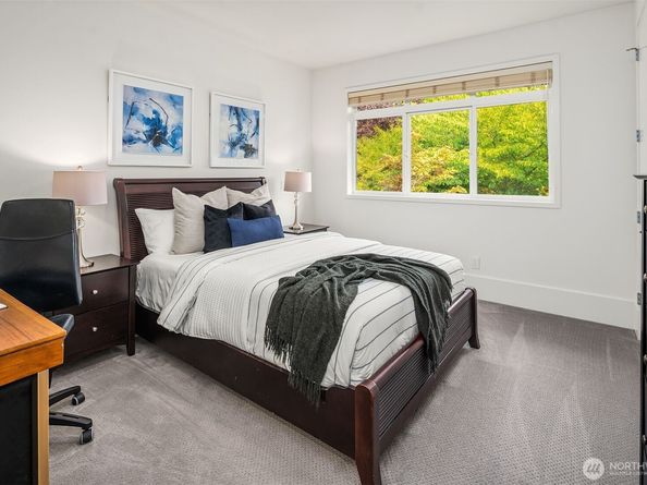 2246 81st Avenue SE, Mercer Island WA 98040