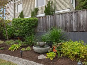 1015 5th Avenue W, Seattle WA 98119
