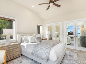 1015 5th Avenue W, Seattle WA 98119