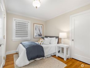 1015 5th Avenue W, Seattle WA 98119