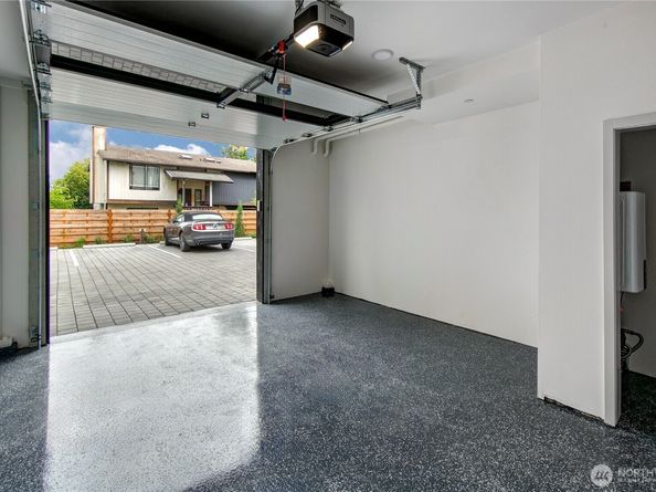 7558 43rd Avenue S, Seattle WA 98118