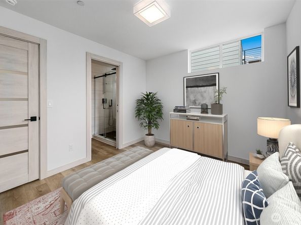 7558 43rd Avenue S, Seattle WA 98118