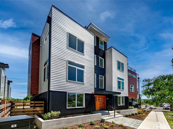 7558 43rd Avenue S, Seattle WA 98118