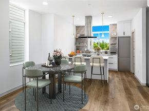 7558 43rd Avenue S, Seattle WA 98118