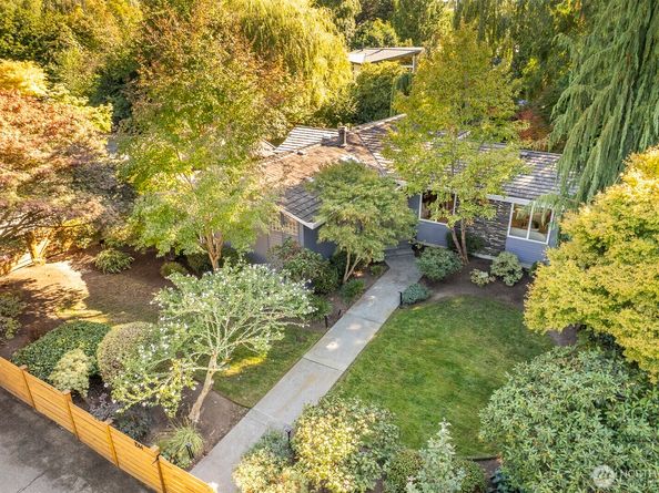 1514 9th Avenue N, Edmonds WA 98020