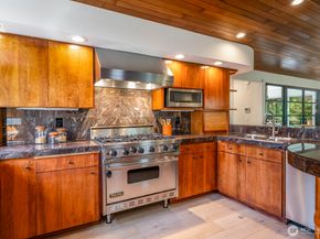 1514 9th Avenue N, Edmonds WA 98020