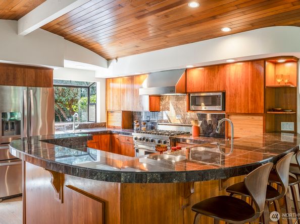 1514 9th Avenue N, Edmonds WA 98020