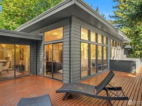 6920 94th Avenue SE, Mercer Island WA 98040