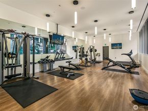 800 Columbia Street 1801, Seattle WA 98104