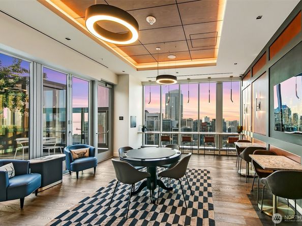 800 Columbia Street 1801, Seattle WA 98104