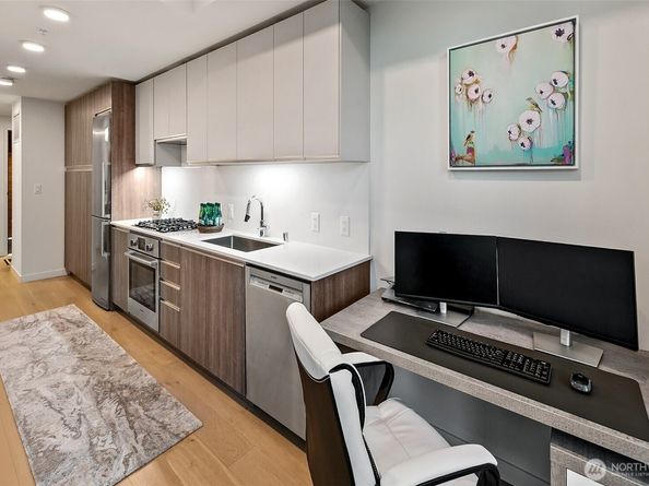 800 Columbia Street 1801, Seattle WA 98104