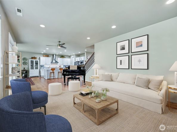 502 S 187th Lane, Burien WA 98148