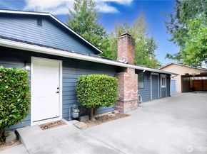 16942 150th Avenue SE, Renton WA 98058