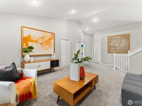 909 Pike St NW, Auburn WA 98001