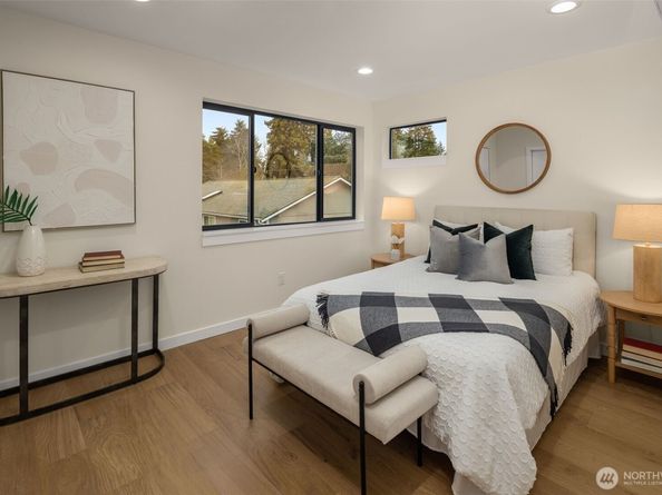 3633 NE 120th Street, Seattle WA 98125