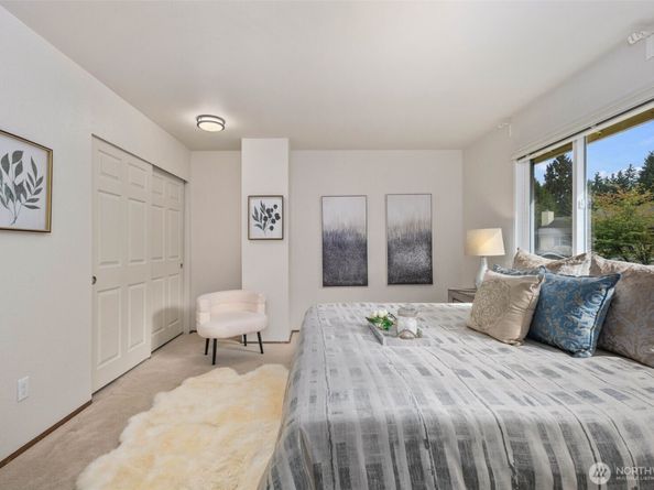 14606 NE 51st Street C7, Bellevue WA 98007