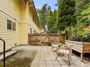 14606 NE 51st Street C7, Bellevue WA 98007