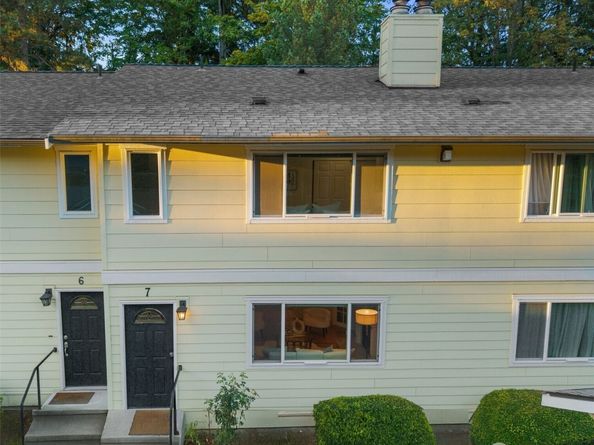14606 NE 51st Street C7, Bellevue WA 98007