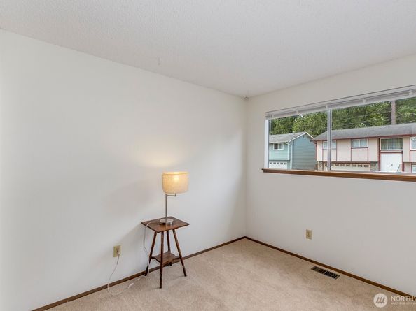 11305 W Ibberson Drive, Everett WA 98208