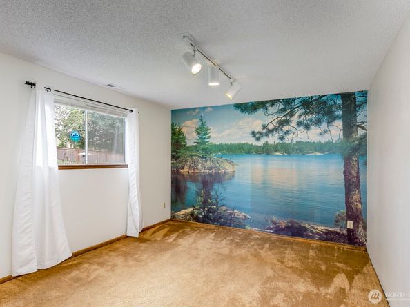 11305 W Ibberson Drive, Everett WA 98208