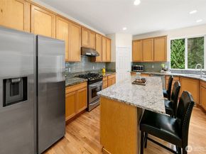 7886 148th Court NE, Redmond WA 98052