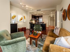 1000 1st Avenue 1903, Seattle WA 98104