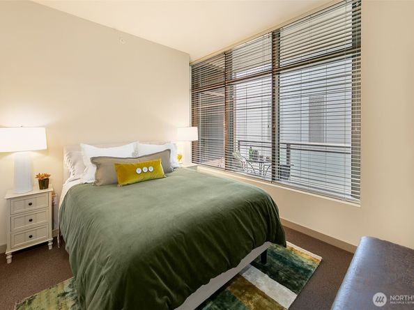 1000 1st Avenue 1903, Seattle WA 98104